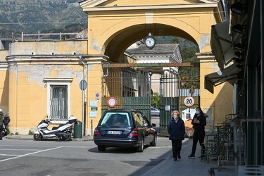 Genova, cimitero Staglieno - mattina congestionata a causa della