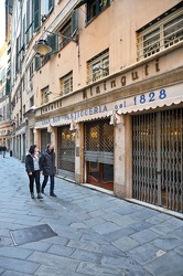 Genova, centro storico - storico locale Klainguti in piazza Camp