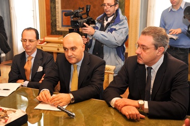 Genova - firma accordo database aree comune economiche