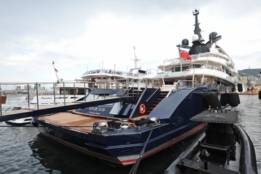 Genova - yacht seven seas di steven spielberg
