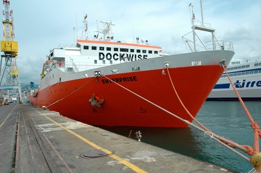 03-07-2006 Genova Enterprise Dockwise