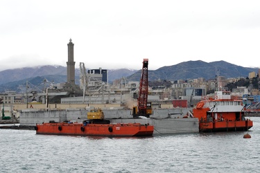 Genova - viaggio nel porto 03 2010
