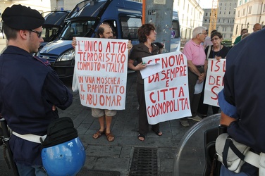 Genova - protesta Lega Nord con comizio Borghezio