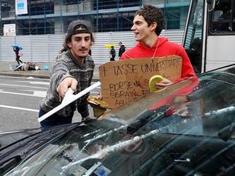 Genova - continuano proteste studentesche - uni