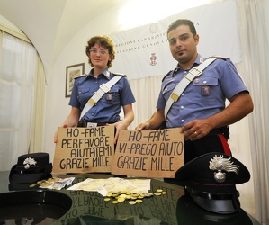 Genova - carabiniere scopre mendicanti millantatori