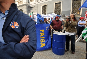 Genova - manifestazione lavoratori amt