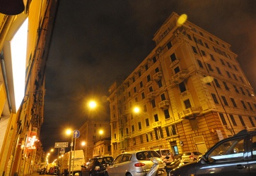 Genova - viaggio notturno in via Sampierdarena