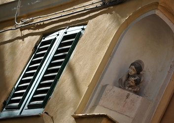centro storico Genova - edicole votive