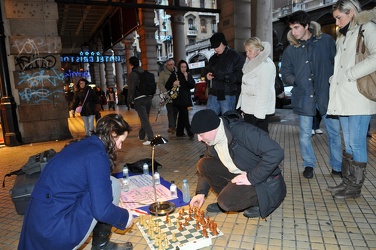 Ge - Sophie gioca a scacchi con gli sconosciuti