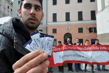 Genova - gay preservativi curia