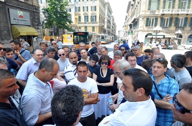 Genova - continuano le proteste dei lavoratori ILVA