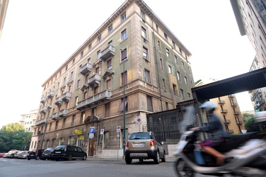 Genova - Via Ilva - palazzo comune