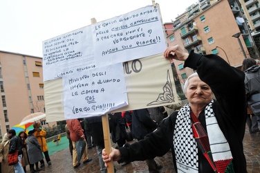 Genova - via Napoli - manifestazione pro moschea