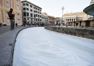 Genova - schiuma fontana Piazza De Ferrari 