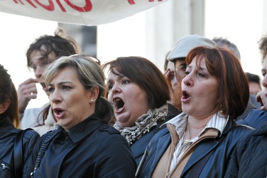 Genova - sciopero fame carlo felice