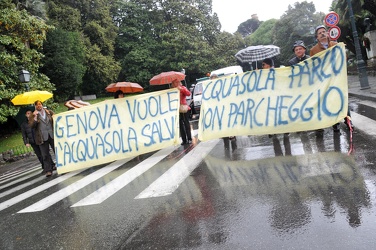Genova - protesta ambientalisti acquasola