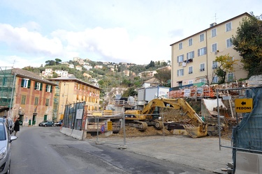 Genova - sopra via Tanini - crollo in un cantiere