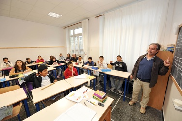 Genova - Lagaccio - scuola statate Duca degli Abruzzi
