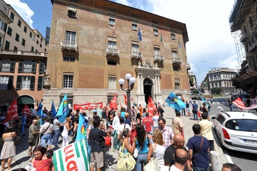 Genova - manifestazione lavoratori amiu