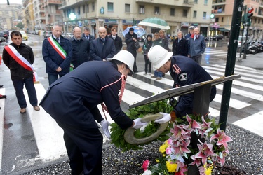 Genova - Via Fereggiano - cerimonia di commemorazione delle vitt