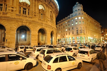 Genova - ancora una manifestazione dei tassisti