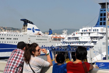Genova - terminal traghetti - partenze per barcellona