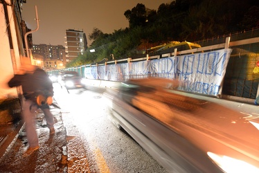 Genova - via Fereggiano si prepara alla massima allerta meteo di