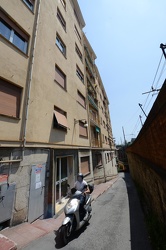 Genova Quarto - via Acerbi - palazzo edilizia popolare al civico