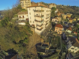 Genova, alture Pontedecimo - smottamento e frana San Cipriano
