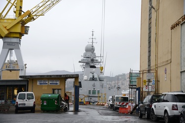 Genova, porto, molo giano, riparazioni navali bacino 4 - inciden
