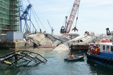 Genova - tragedia nel porto - due giorni dopo, il luogo del crol