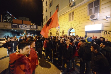 Genova - pi√π di mille tifosi albanesi e una sola biglieteria