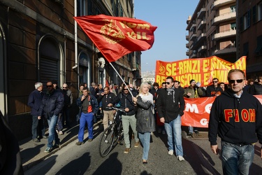 Genova Cornigliano - corteo lavoratori in solidariet√† a operai 