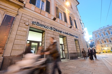 Genova - banca popolare lodi, ex banco di chiavari - piazza de f