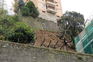 Genova - frana in centro tra via Montaldo e via Burlando - circa