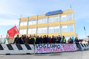 Genova - Terminal San Giorgio, Ponte Etiopia - presidio protesta