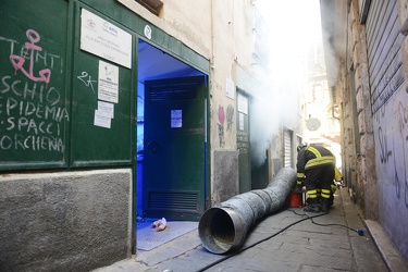 Genova - cronaca centro storico - locale per deposito rifiuti pr