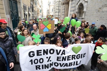 Genova - marcia domenicale per il clima