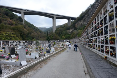 Genova, il cimitero di Staglieno nel giorno dei morti