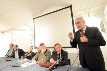 Genova, sala del munizioniere - conferenza sulla morte di Aldo M