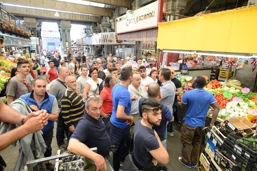 Genova - protesta corteo lavoratori del mercato ittico