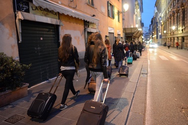 Genova, via Balbi - studenti