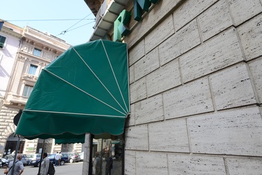Genova, farmacia Pescetto - la targa dedicata a Aurelio Caminati
