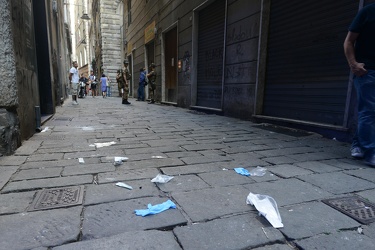 Genova, vicoli - vico Mele - bambina di quattro anni cade dal te