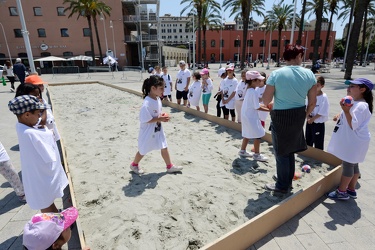 Genova, porto antico - campo da bocce per bambini delle elementa