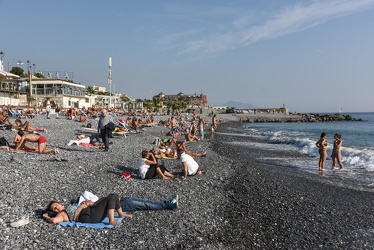 gente spiaggia Corso Italia 20102018-9431