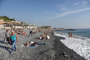 gente spiaggia Corso Italia 20102018-9433