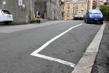 Genova, via Pane - area parcheggio fai da te, tracciata nella no