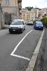 Genova, via Pane - area parcheggio fai da te, tracciata nella no