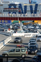 Genova - sabato di partenze al terminal traghetti